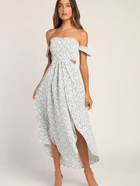 NWT Lulus Easy on the Eyes Off-the-Shoulder Maxi Dress (L)